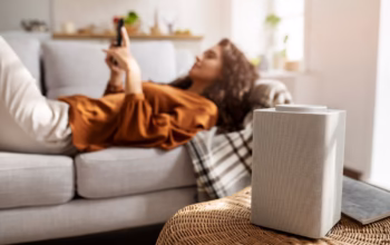 Oczyszczacz powietrza w domu – czy warto, co daje i który wybrać